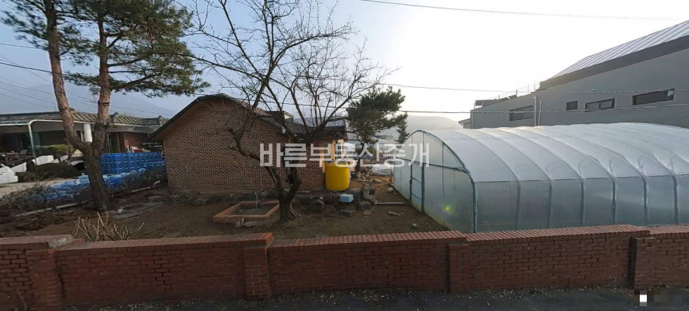 경기 양평군 양평읍 백안리 양평읍 백안리 대지 176평 단단한 벽돌 단층주택 매매 매물번호 10761 사진 1