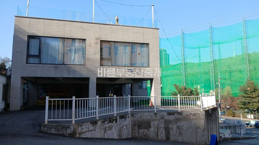 2층 주차장(공부상 1층)