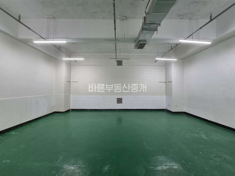 경기 성남중원구 상대원동 금강하이테크2 아파트형공장동 상대원동 즉시입주 가능한 아파트형공장 매매 매물번호 10826 사진 2
