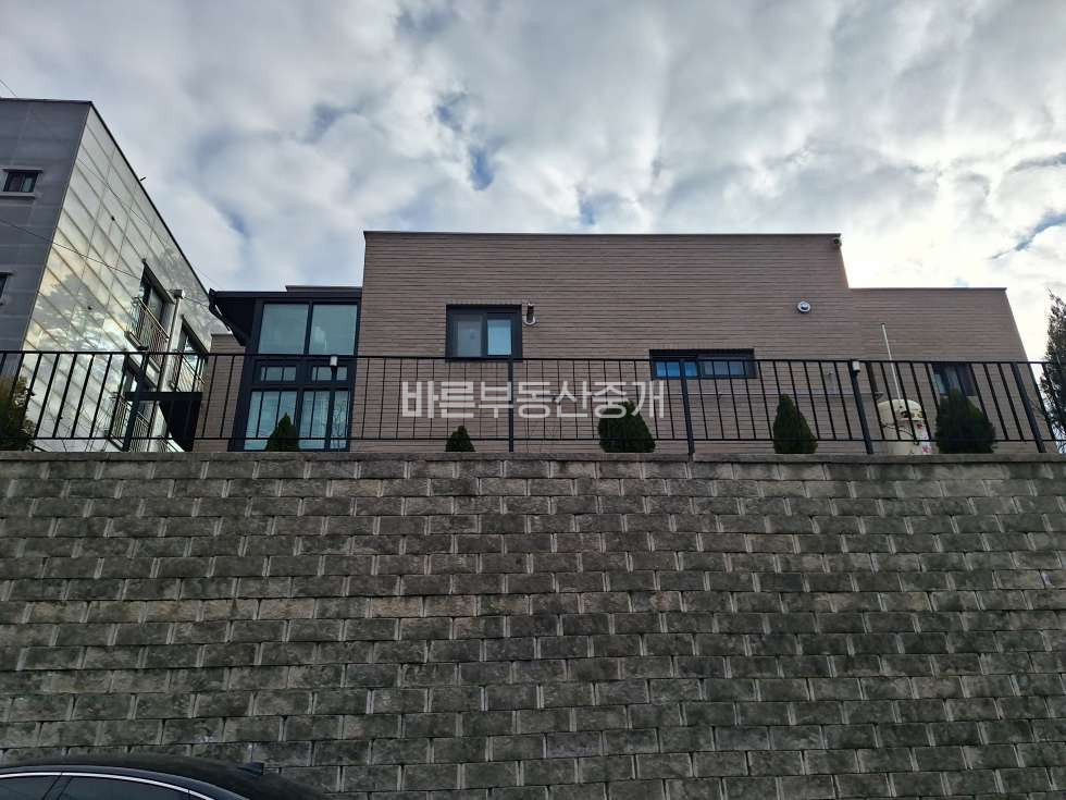 경기 용인기흥구 상갈동 주건축물제1동 마당넓은 신축급 단독주택, 정남향, 향후 기흥역세권 바로인접 매매 매물번호 10554 사진 2